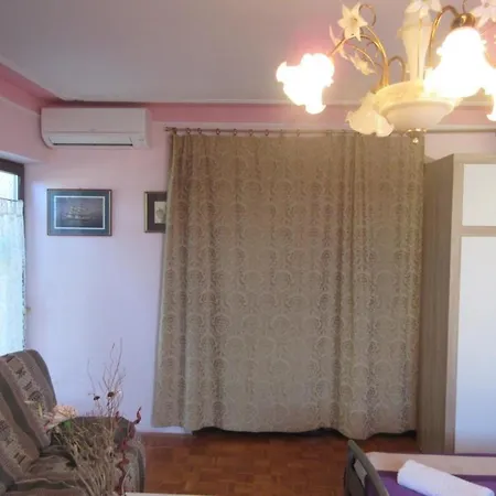 Apartment Fuer 6 Personen Ca 60 Qm In Rovinj, Istrien Istrische Riviera Rovinj